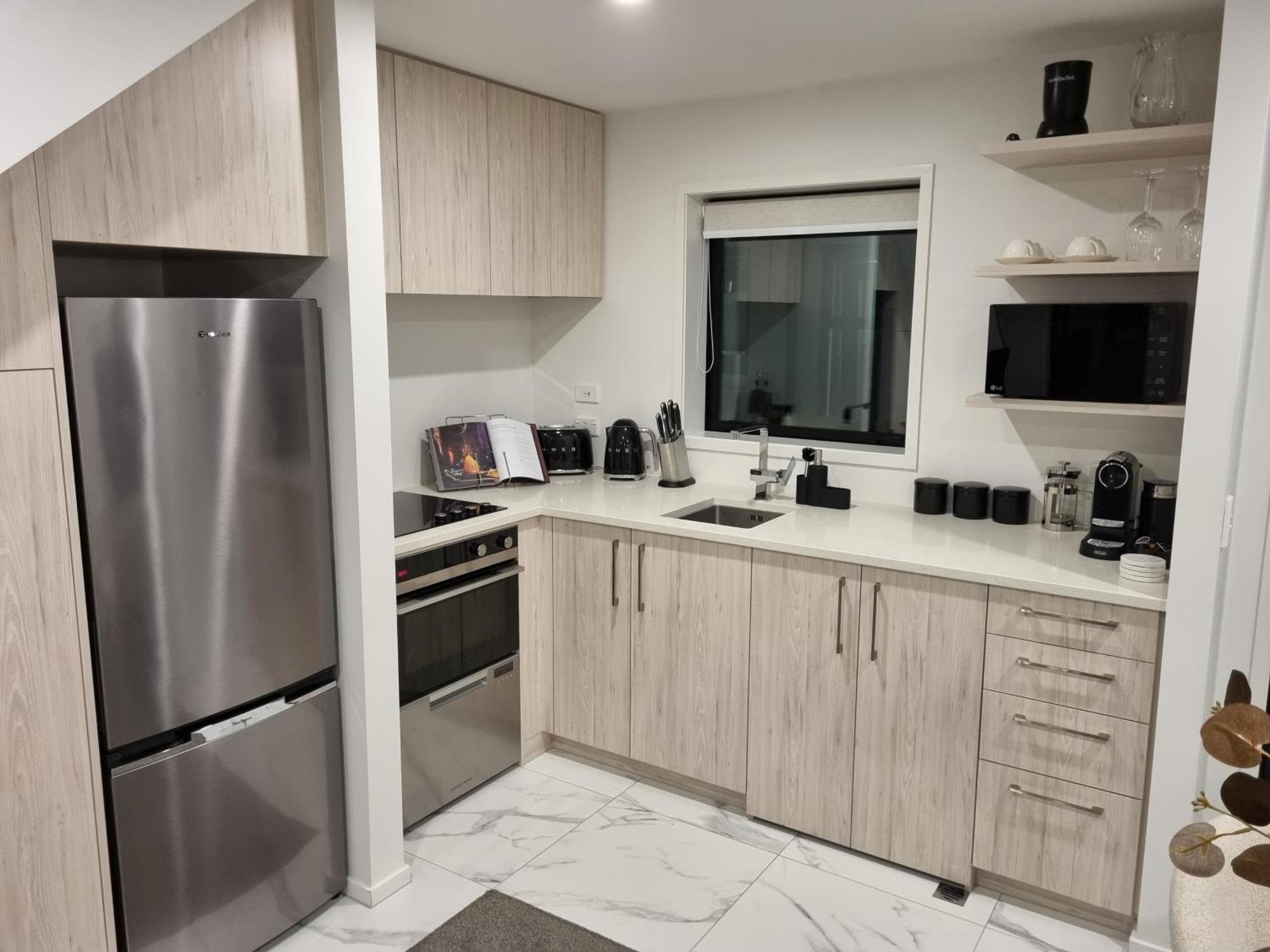 Cloud Nine Elegant Escape Awaits Apartment Christchurch Exterior photo